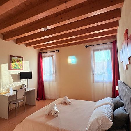 サン・ボニファーチョ Artemide Bed & Breakfast エクステリア 写真